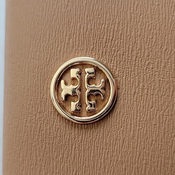 ⭐️EUC Tory Burch Parker Tote - Picture 5 of 15
